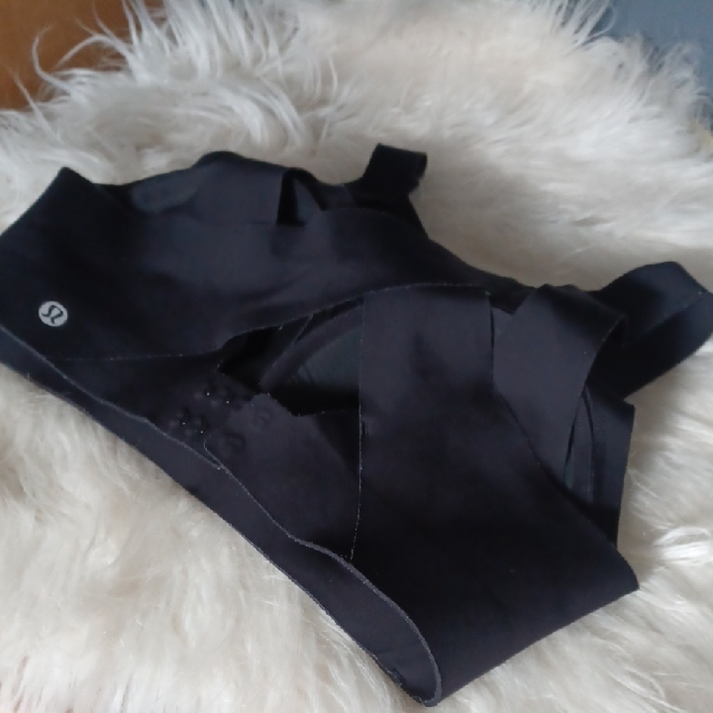 Lululemon Black Sports Bra